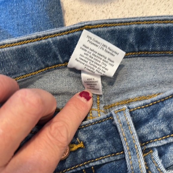 Jumping Beans flair jeans size 6 - from kohls - like new - Picture 8 of 12